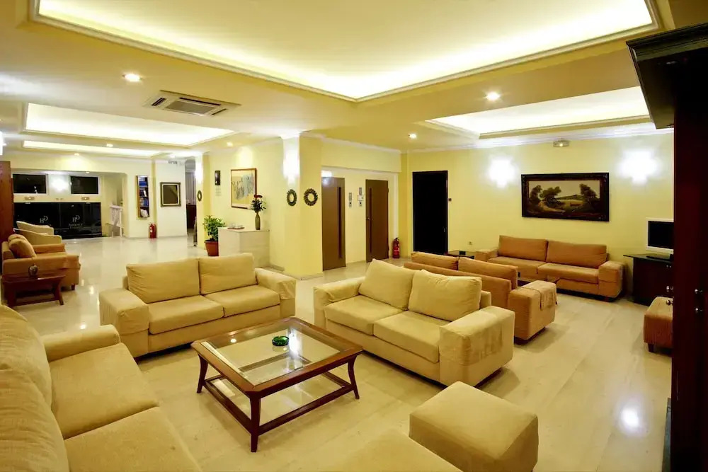 Grand Hotel Loutraki