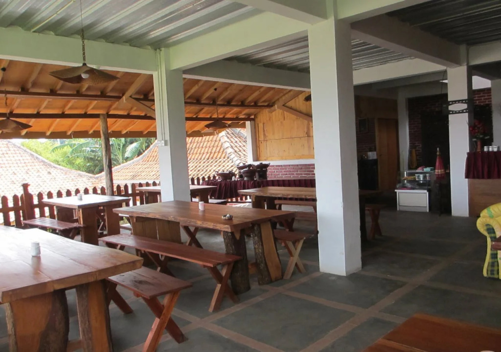 Lembur Incu Syariah Villa & Resto
