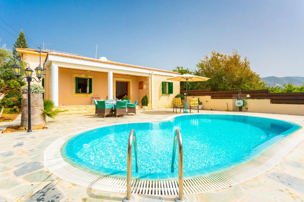 Villa Constantinos