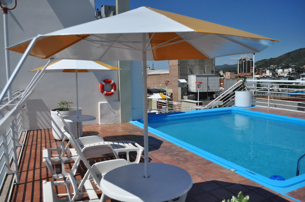Hotel Arona