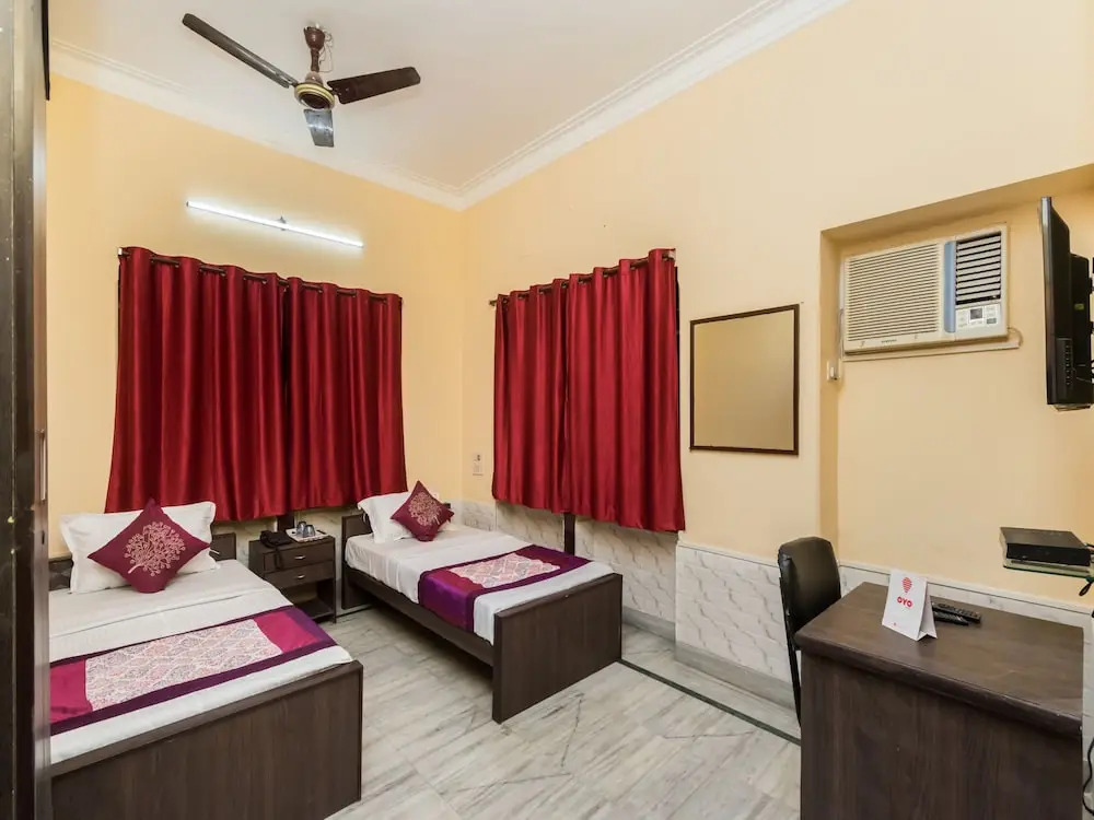 OYO 10367 Hotel Studio 6