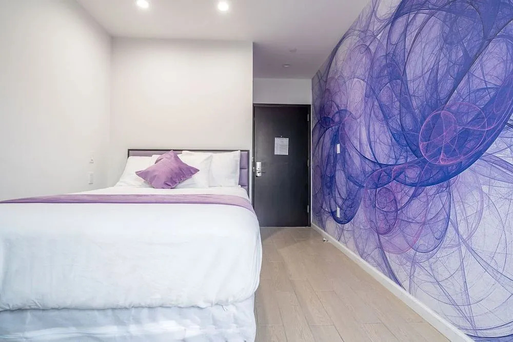 Hotel Ninety Five Fordham  St Barnabas Hospital