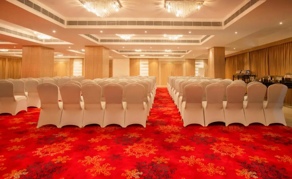 Red Fox by Lemon Tree Hotels, Dehradun