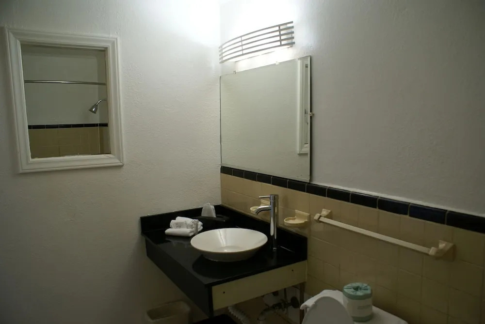 Whispering Pines Motel