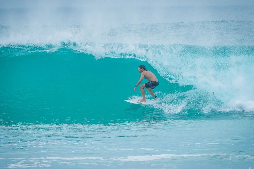 Krui Surfing