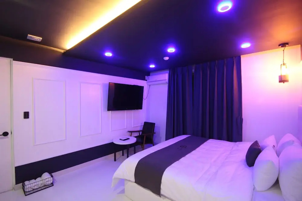 Hwamyeong Sky Hotel
