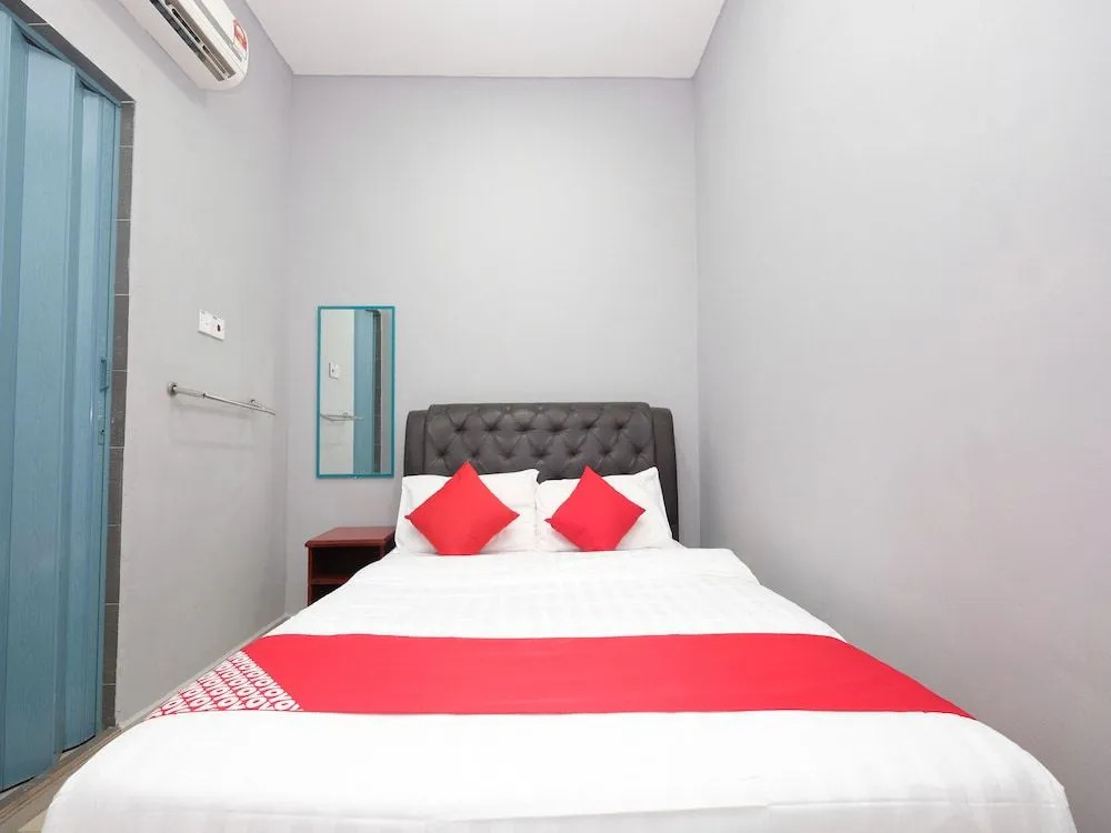 OYO 89436 SZA Inn