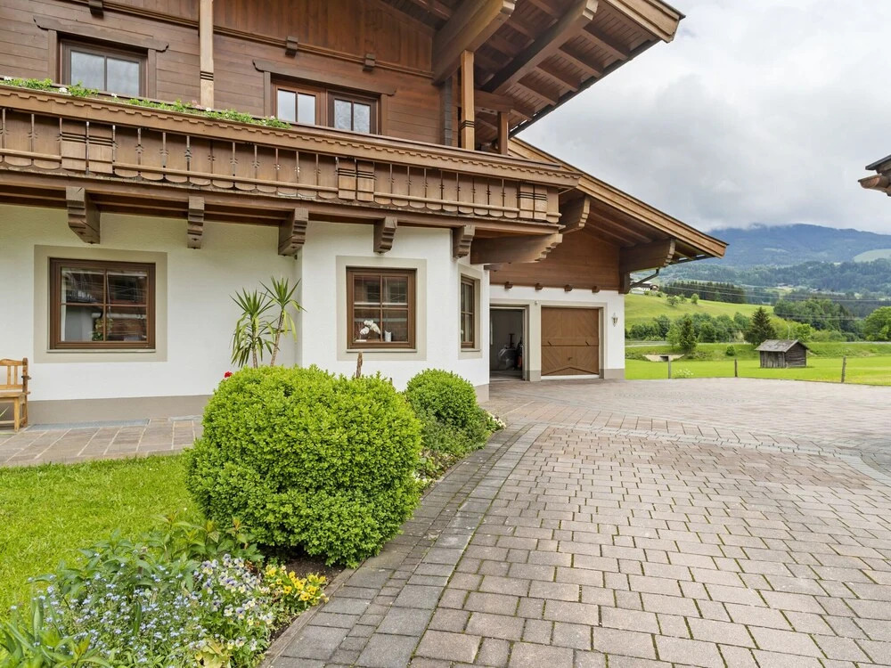 Alluring Apartment in Hollersbach im Pinzgau With Balcony