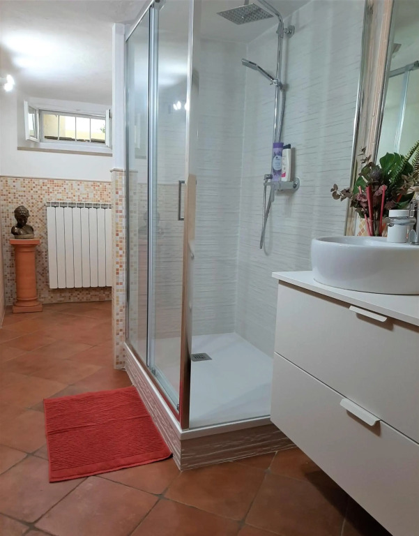 Movie Star Apartment with garden