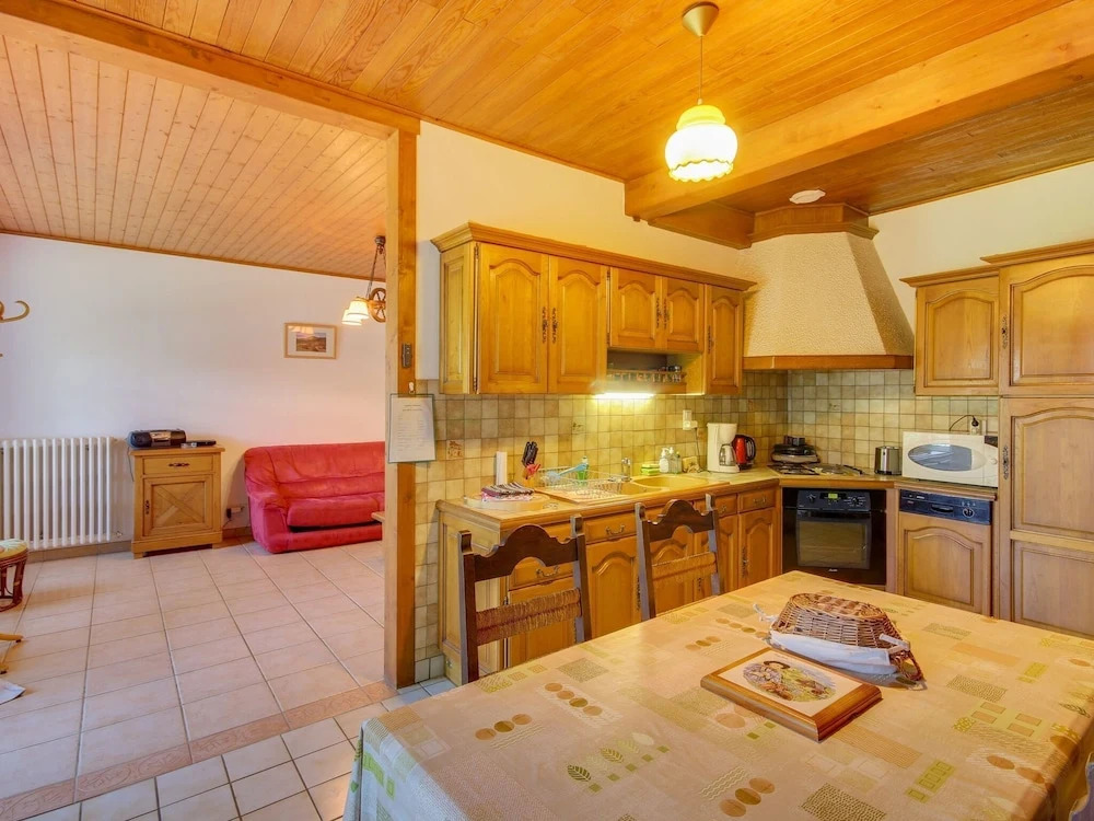 Vic-sur-Cère Family Nest