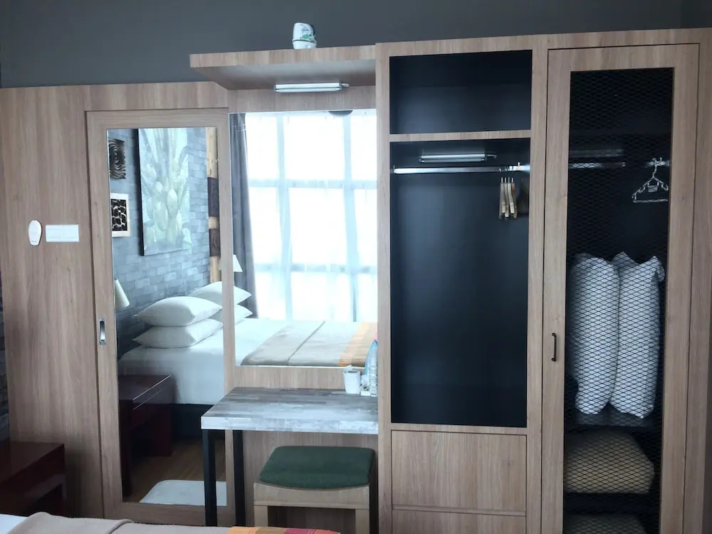 Lawang Suite Apartment With Balcony
