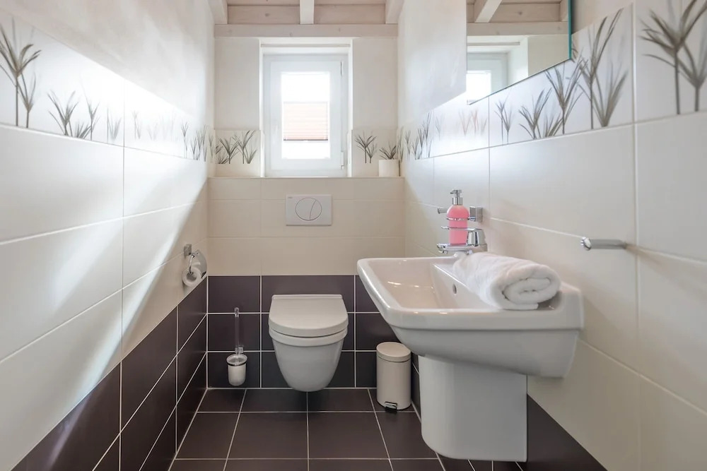 Exclusively Furnished 5-star Holiday Home Near the Beach