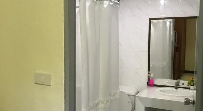 Holiday House Kata & Karon Phuket Hotel