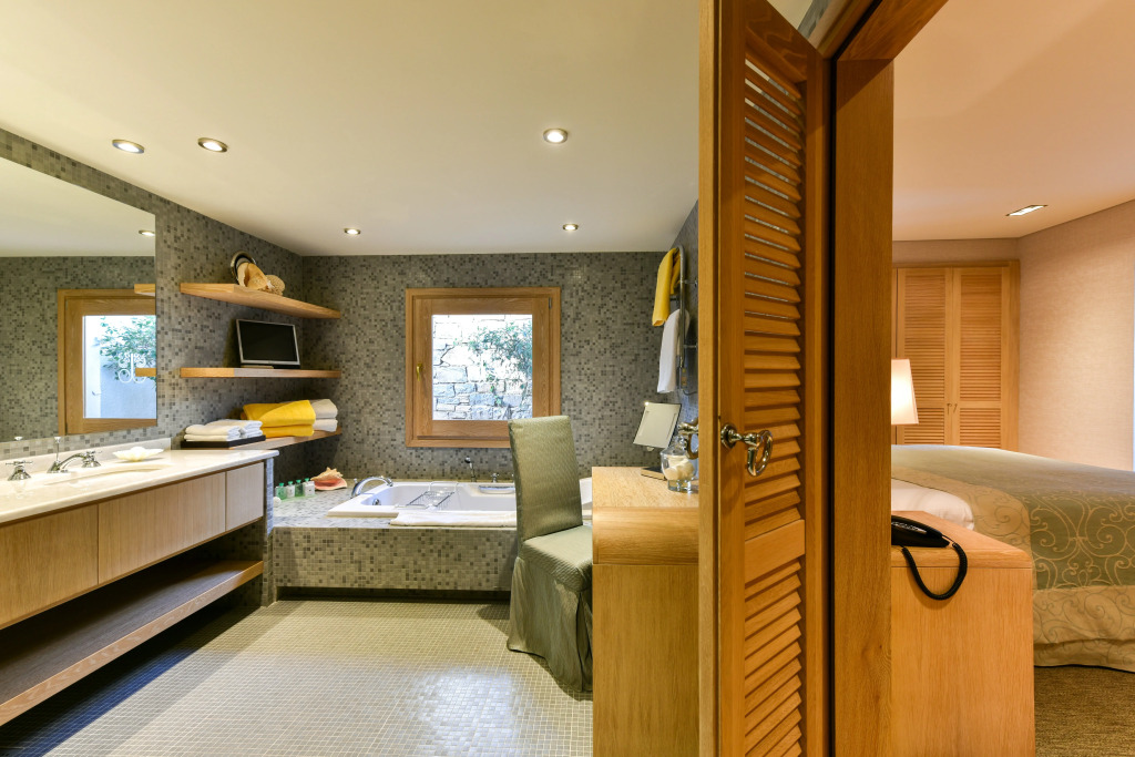 Elounda Beach Hotel & Villas, a Member of the Leading Hotels of the World