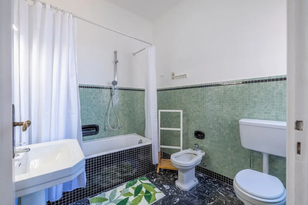 Sea View Central Apartment by Wonderful Italy