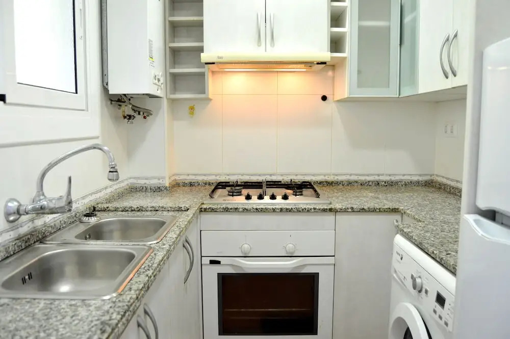 APPARTEMENTS MÉDITERRANÉENS avec piscine