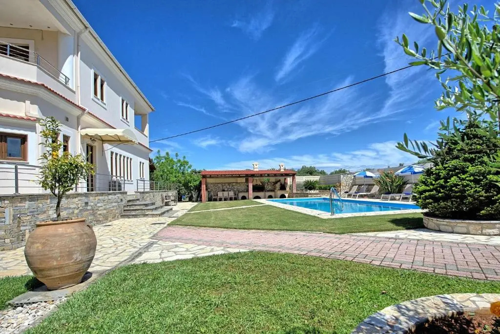 Acharavi Beach Villa by PosarelliVillas