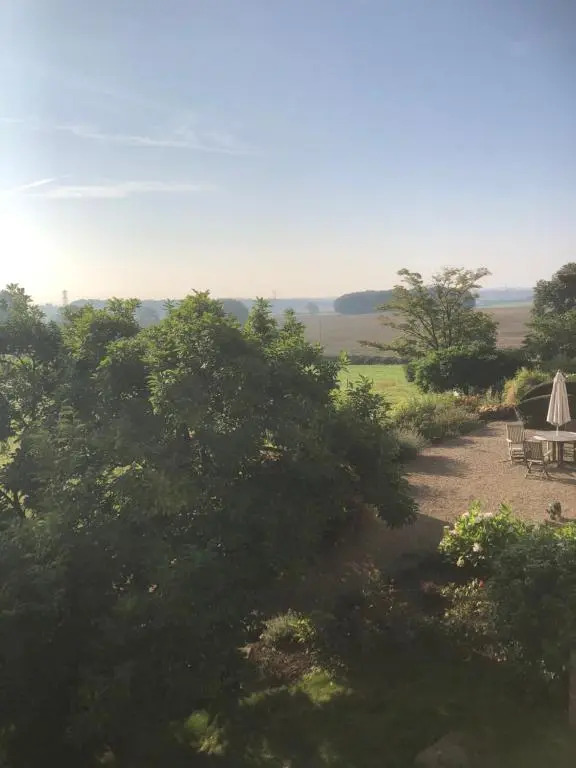 The Wing & gardens with FREE hot tub & hard tennis court at Brook Hall nr York & Leeds