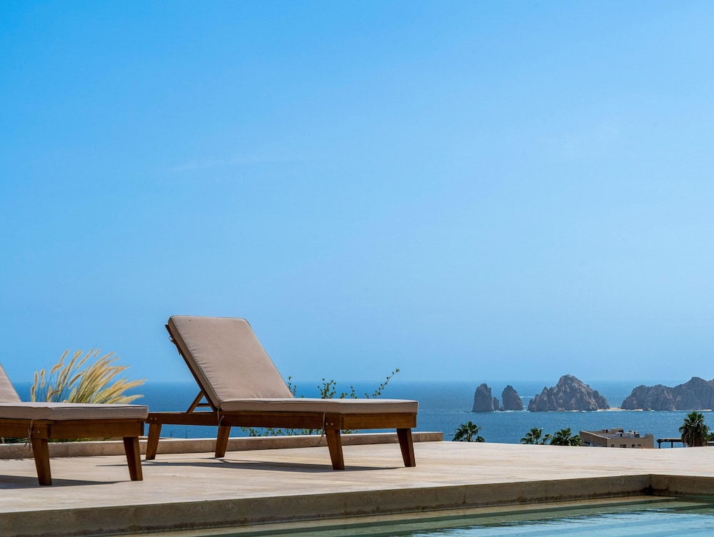 Mistiq Los Cabos