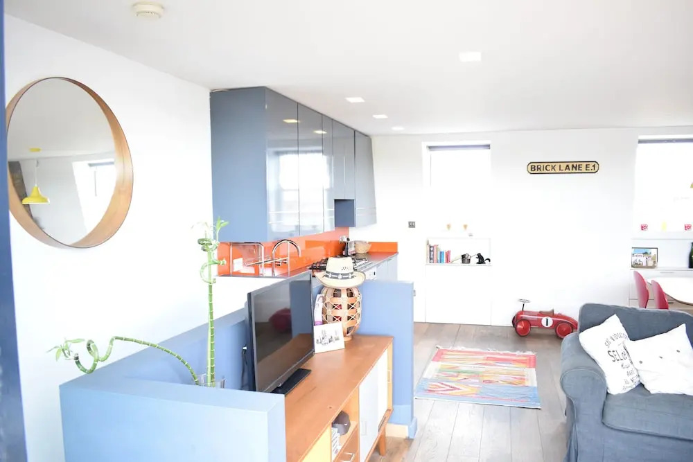 2 Bedroom Rooftop Flat In Central London