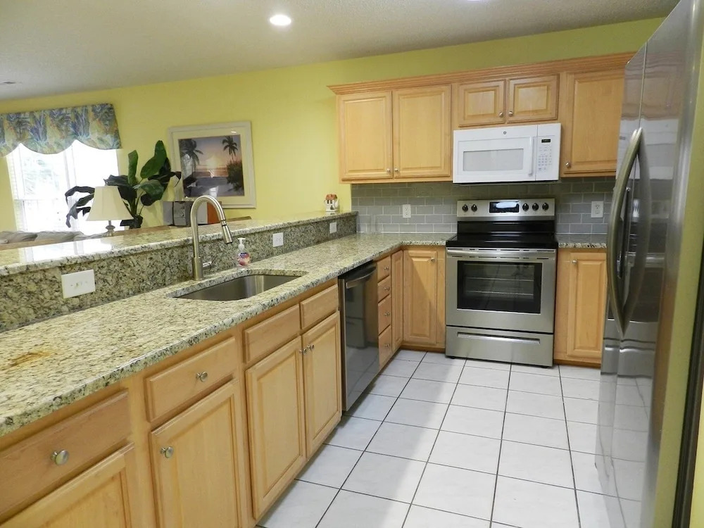 Beach Hutt 5 Bedrooms 4 Bathrooms Home