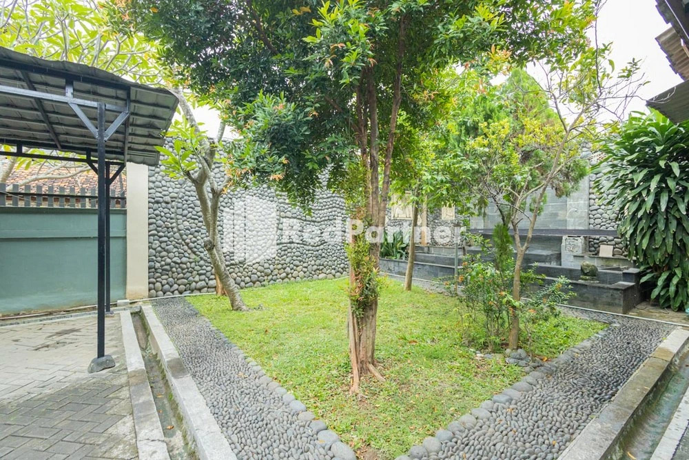 Boss Residence Serang Redpartner