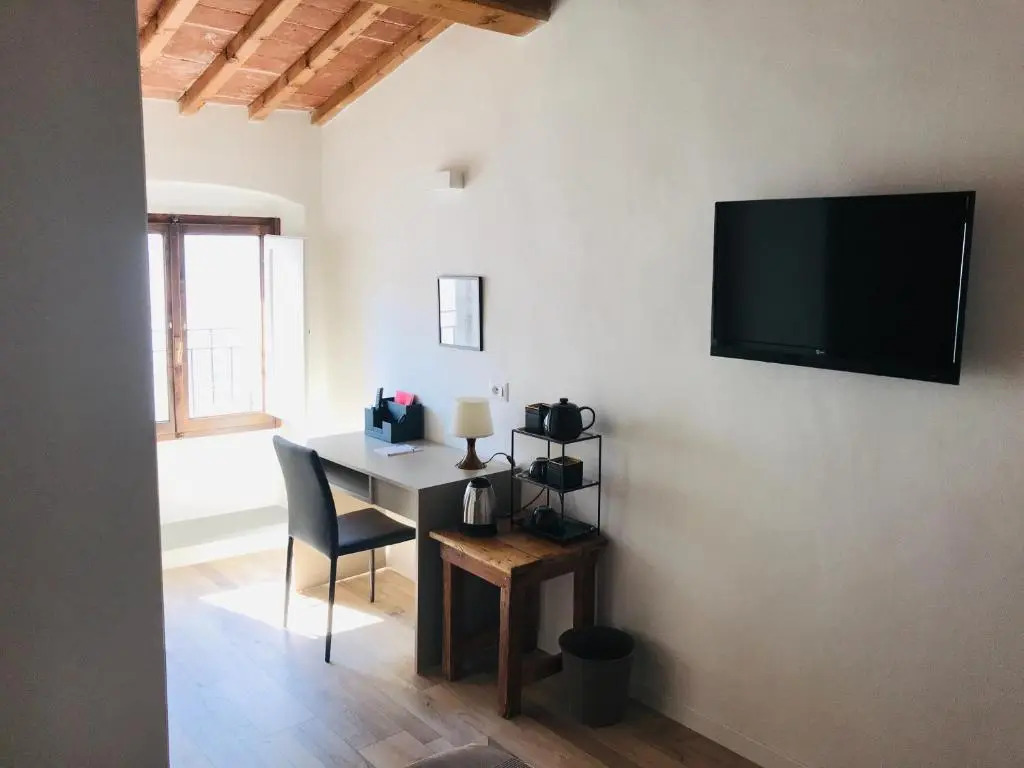 Calimara18 25" From Florence AC Smarttv