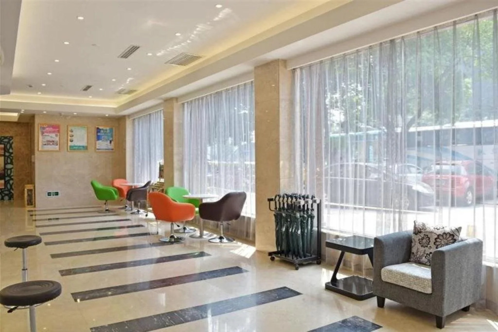 GreenTree Inn Changzhou Dinosaur Park Global Harbor Express Hotel