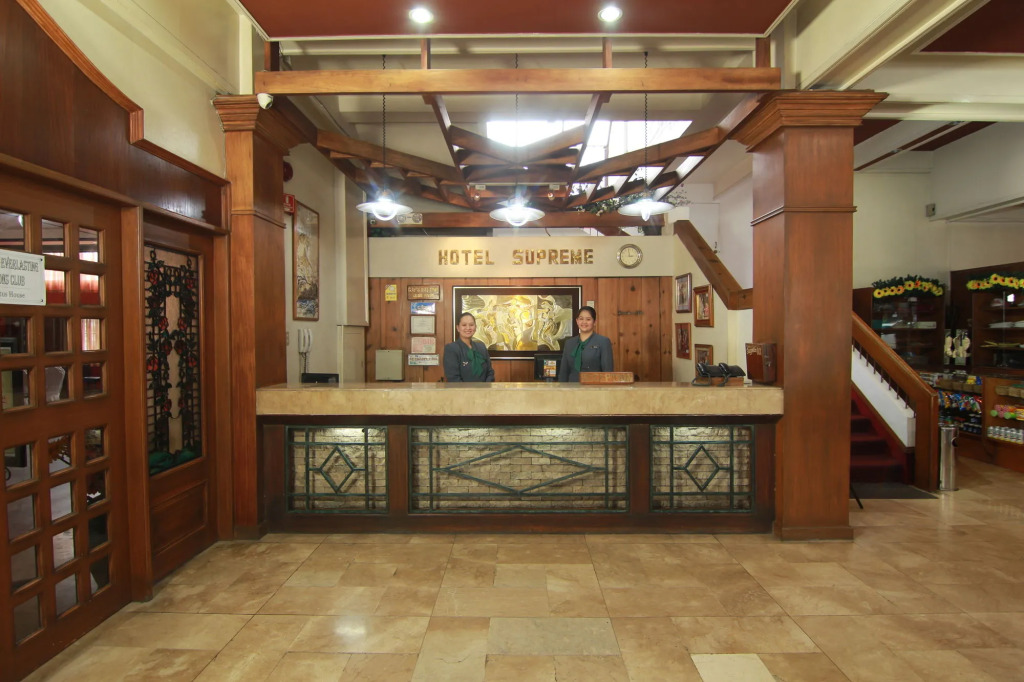 Hotel Supreme