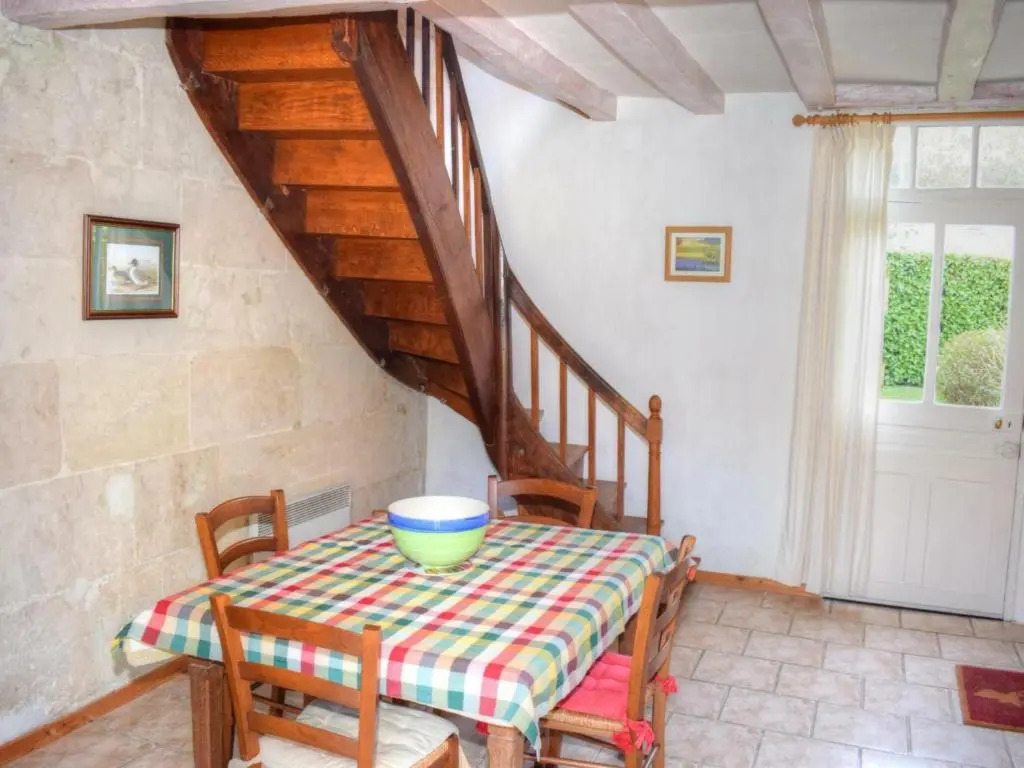 Charmant gîte paysan XIXe avec terrasse et jardin bordé par un ruisseau, à 1,5 km dAzay-le-Rideau - FR-1-381-417