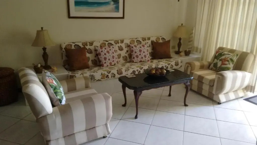 Annwin Apartment
