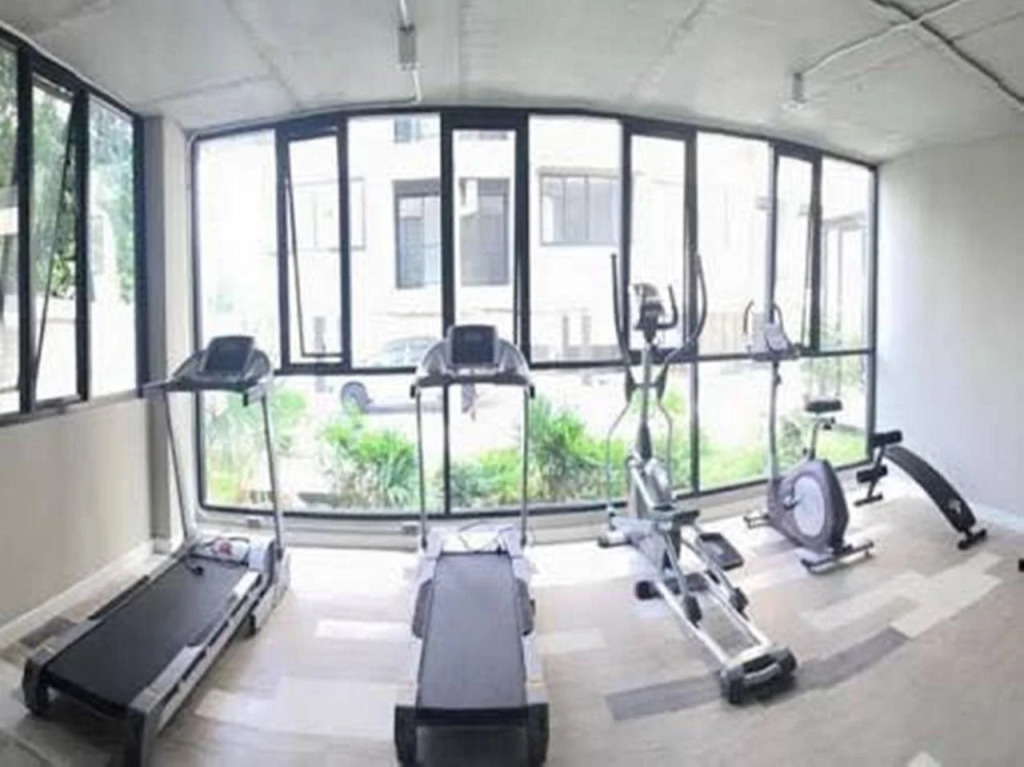 IZEN Budget Hotel & Residences (Plus)