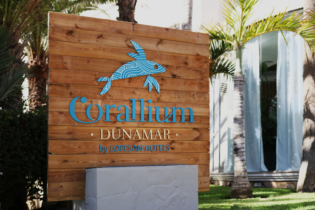 Corallium Dunamar by Lopesan Hotels