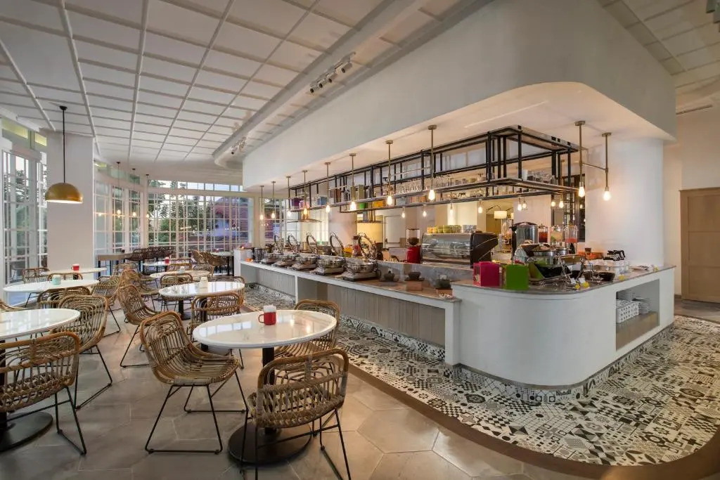 Kampi Hotel Tunjungan - Surabaya
