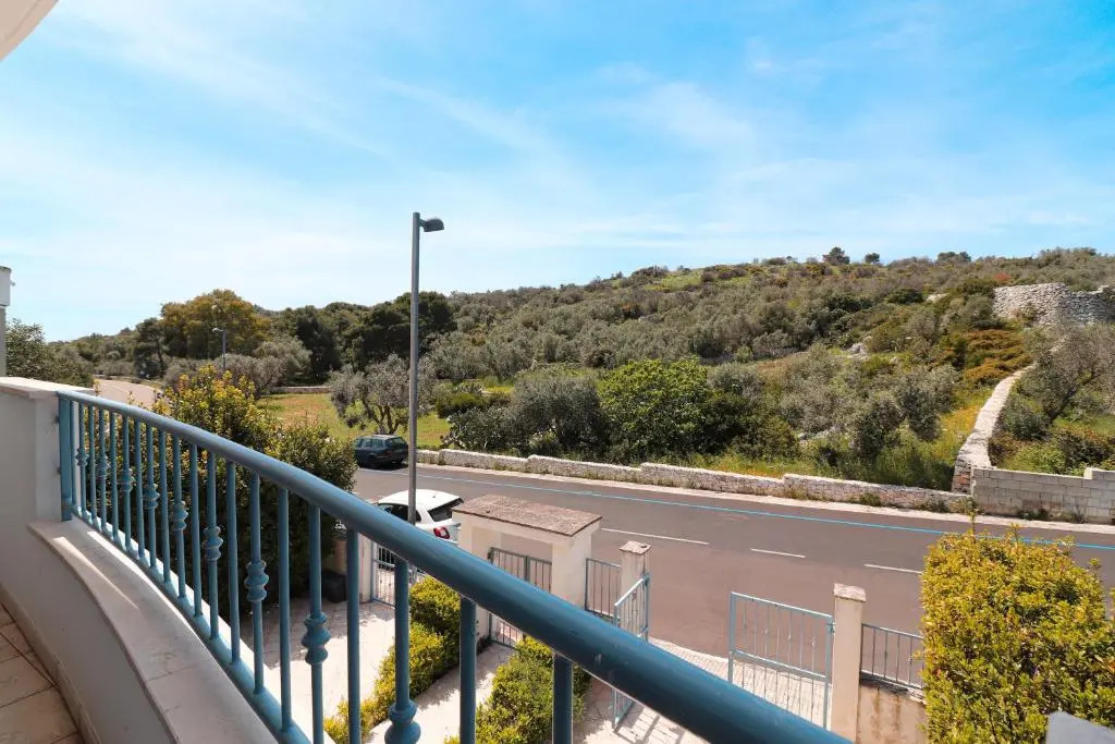 "casa Turritella in Castro sea View Sleeps 6"
