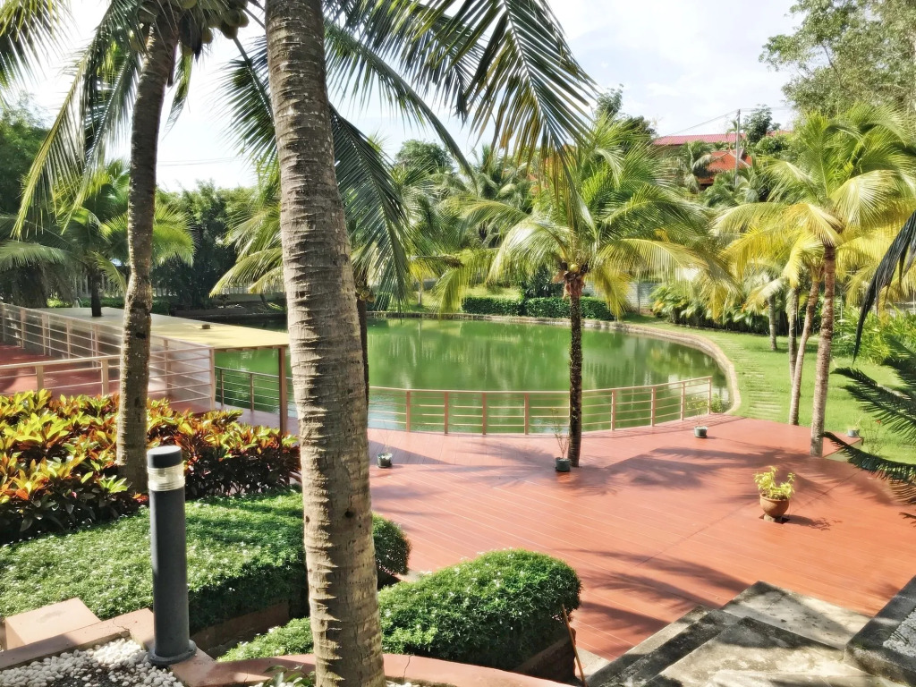 Royal Lee Resort & Spa