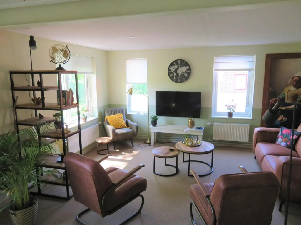 Holiday apartment with free parking Boven Jan Enkhuizen