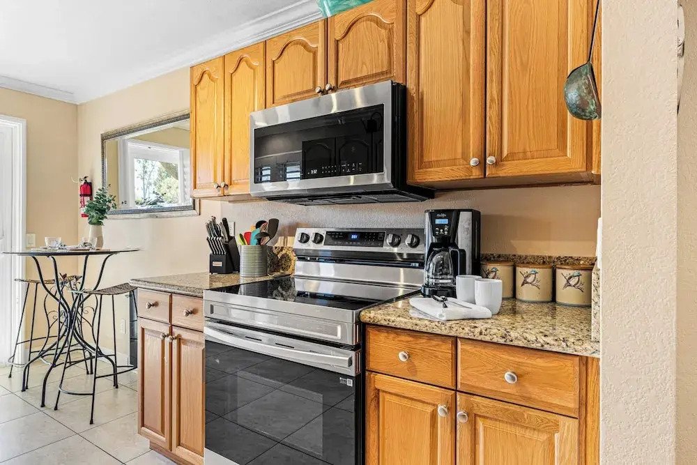 Close to Beach w/ Patio & Resort Amenities The Point at Corniche by Avantstay Str16-0458