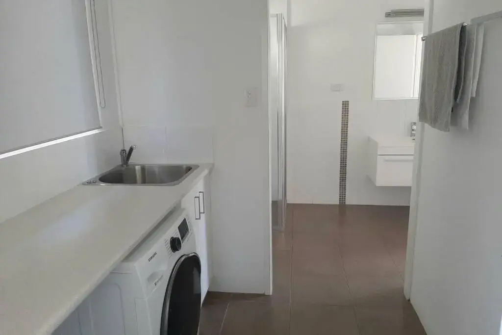 Tourist Road - 2 Bedroom Unit - WiFi