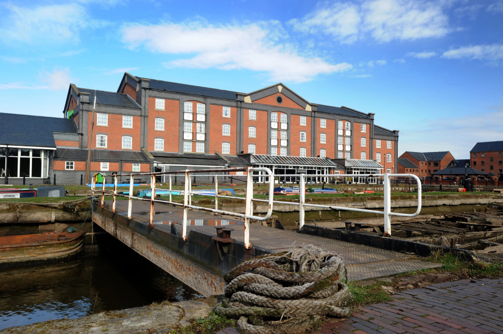 Holiday Inn Ellesmere Port/Cheshire Oaks by IHG