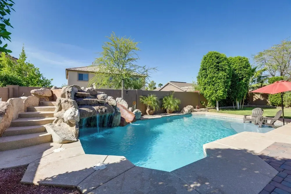 4 Mi to Surprise Stadium! Snowbird Haven w/ Pool