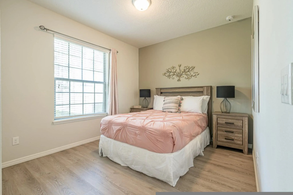 Lovely 5BR Townhouse at Windsor at Westside townhouse