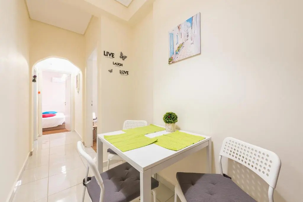 Modern 2BD apt in Athens DT, 2-min metro