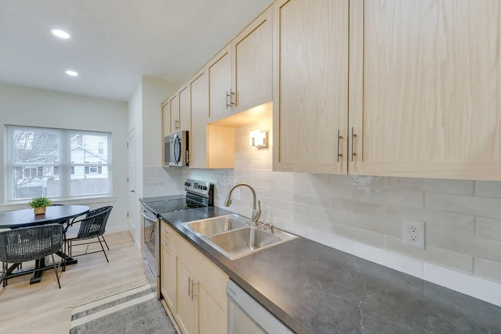 Sleek Apartment Near St Clair City Boat Harbor!
