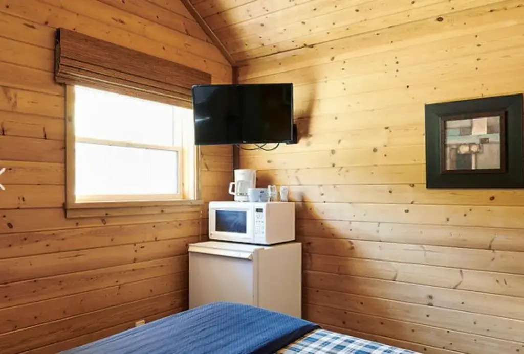 Klondike Kates Cabins
