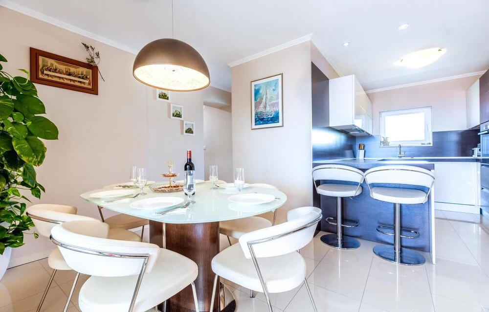 Amazing Apartment in Split With Wifi and 3 Bedrooms