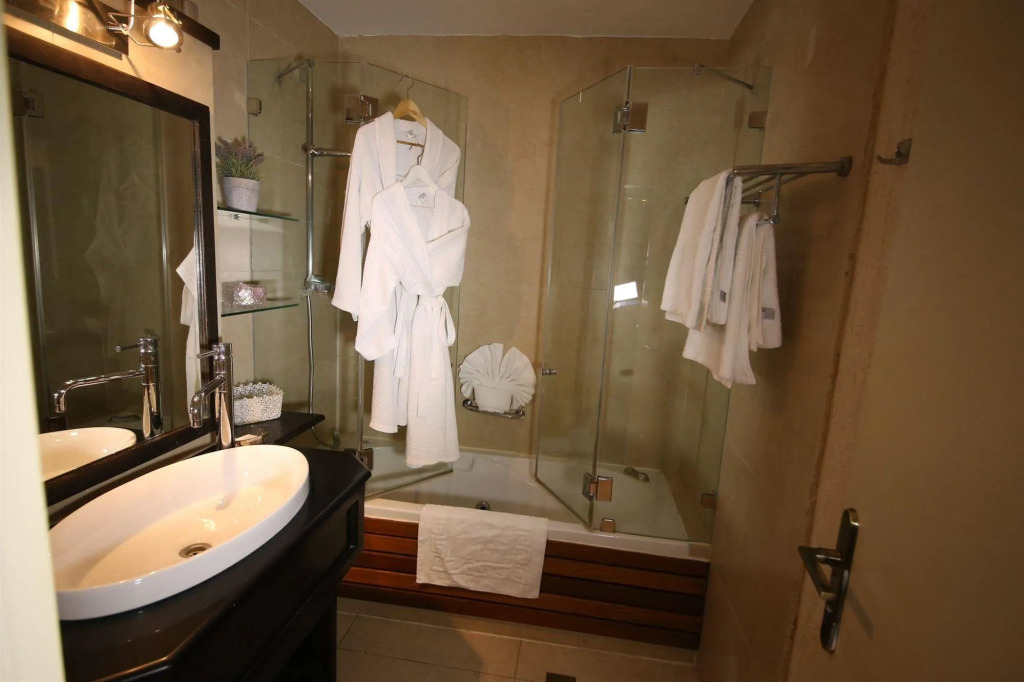 Villa Carmel Boutique Hotel