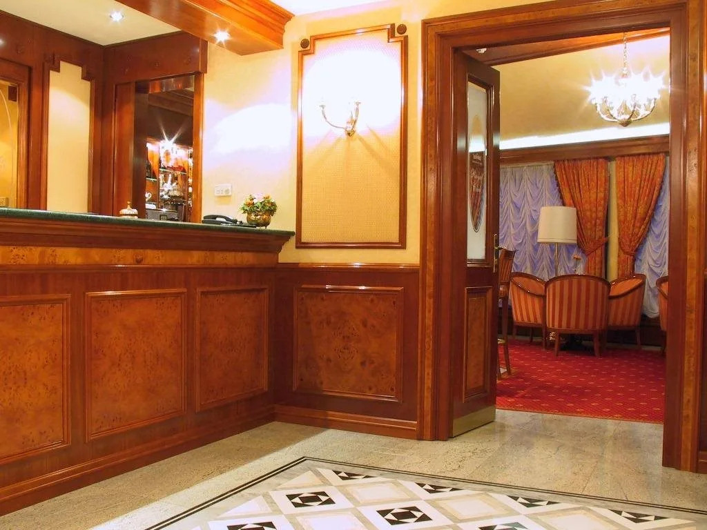Hotel President