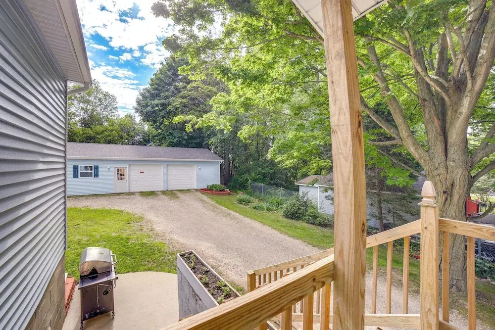 Near Saugatuck Dunes: Pet-friendly Home w/ Grill