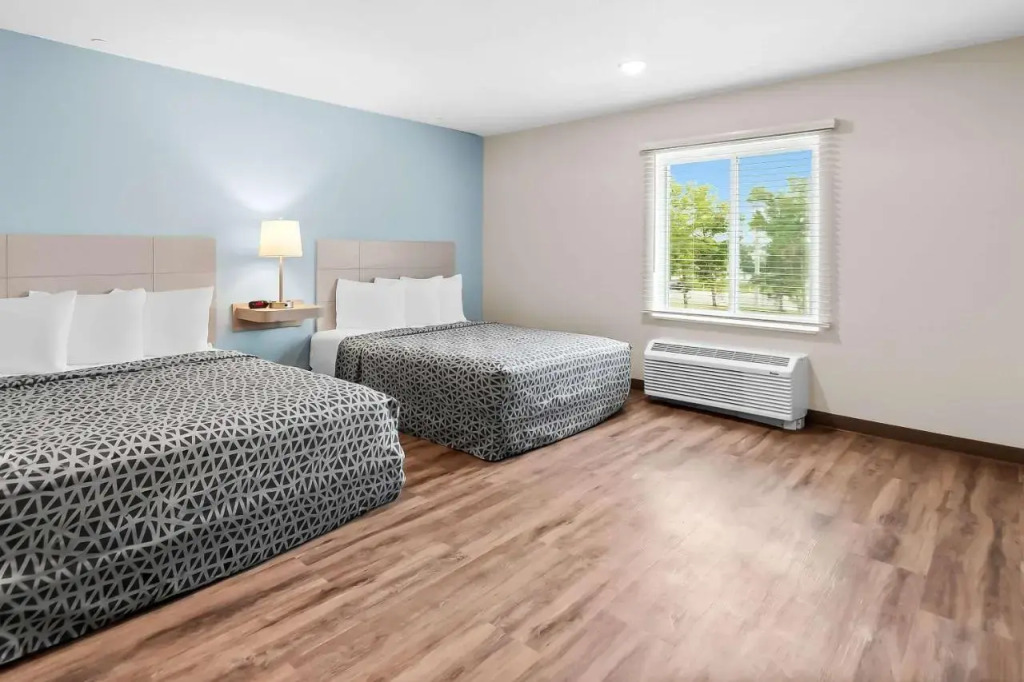 WoodSpring Suites Pensacola West